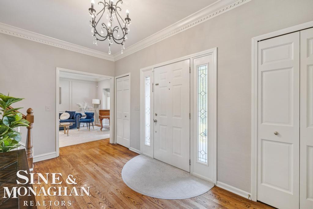 1045 Whittier Road Grosse Pointe Park, MI 48230 - Photo 4 of 82