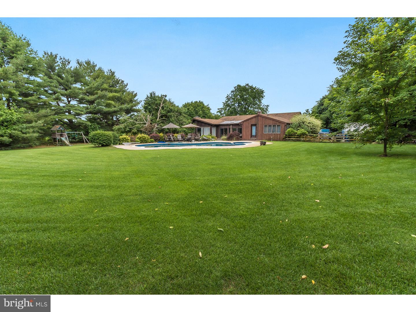 445 Chairville Road Southampton, NJ 08088 - Photo 3 of 9