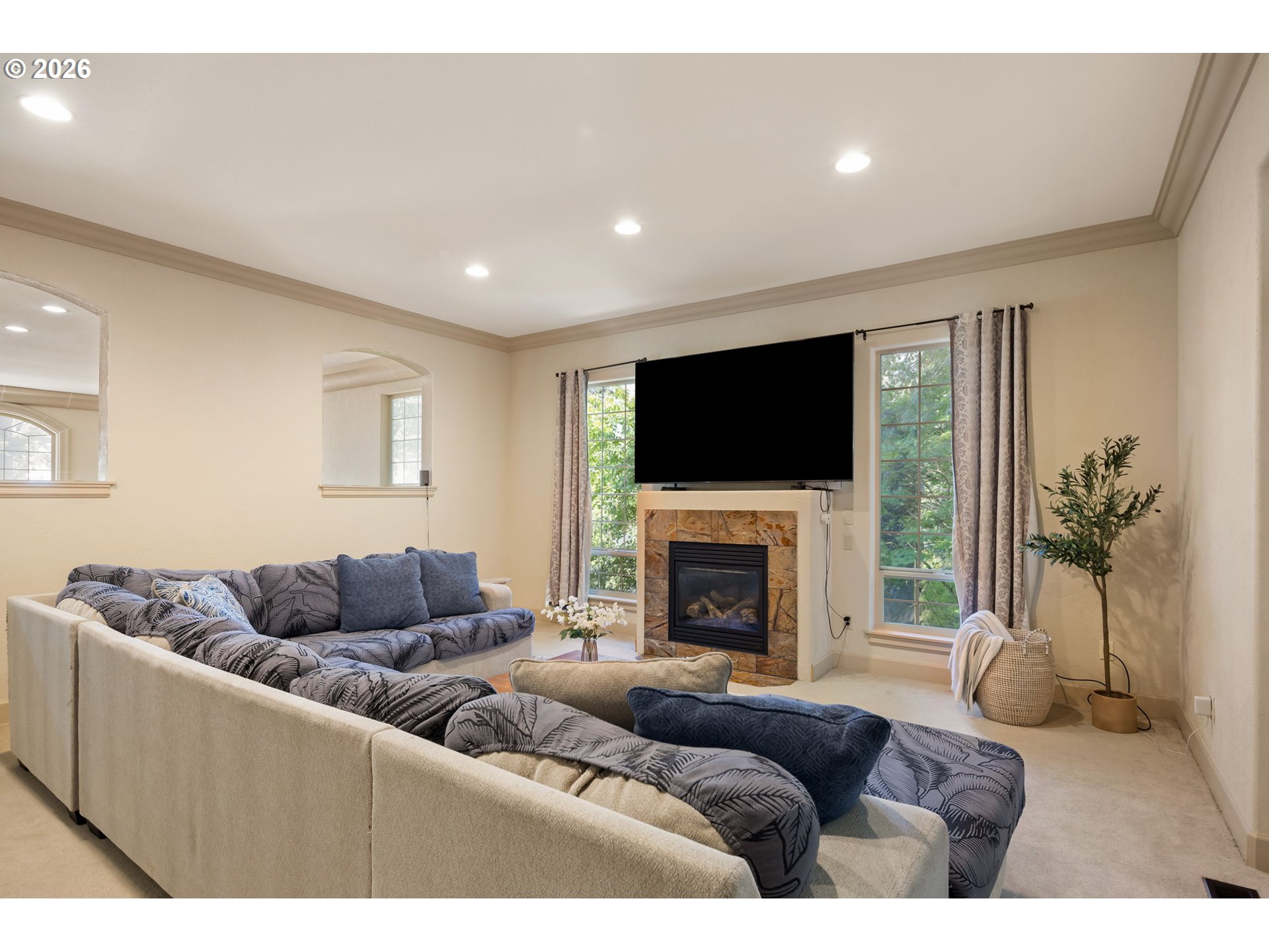 3012 Ashley Loop Eugene, OR 97405 - Photo 13 of 48