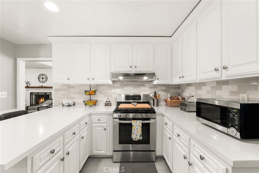 19946 East Rambling Road Covina, CA 91724 - Photo 12 of 52