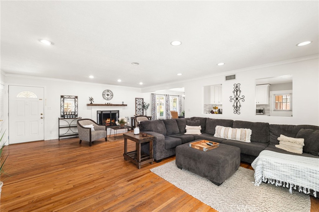 19946 East Rambling Road Covina, CA 91724 - Photo 8 of 52