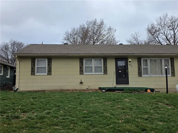 $184,900 | 207 North 18th Street, Leavenworth, KS 66048