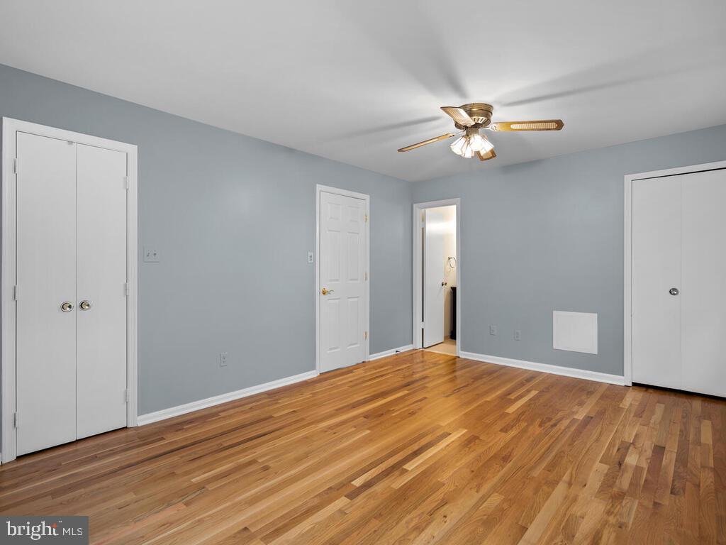 11603 Vale Road Oakton, VA 22124 - Photo 28 of 63 Gallery Image 28