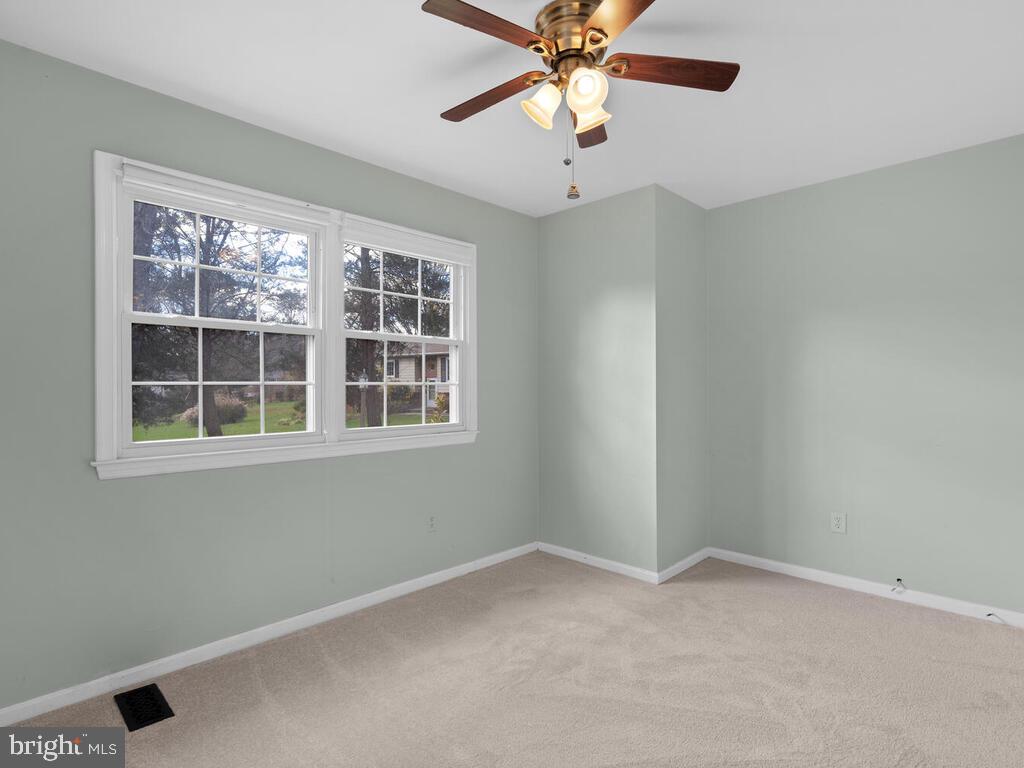 11603 Vale Road Oakton, VA 22124 - Photo 33 of 63 Gallery Image 33