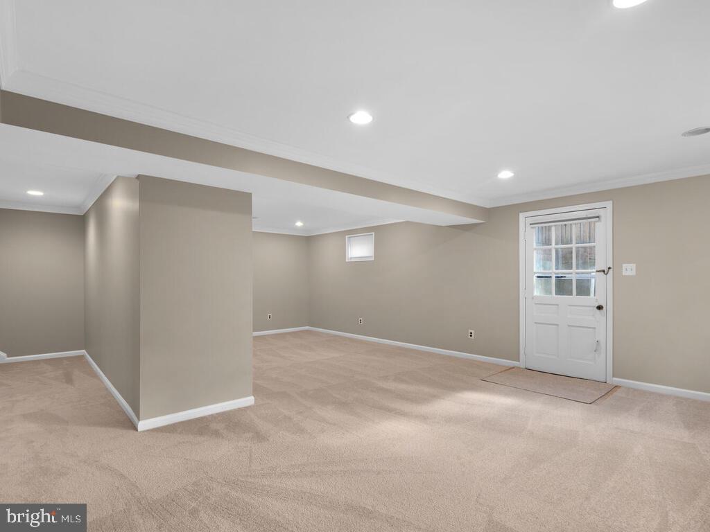 11603 Vale Road Oakton, VA 22124 - Photo 41 of 63 Gallery Image 41