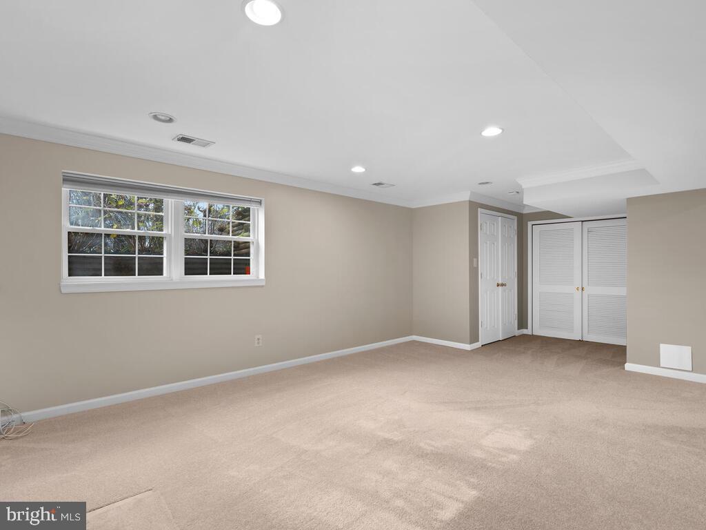 11603 Vale Road Oakton, VA 22124 - Photo 43 of 63 Gallery Image 43