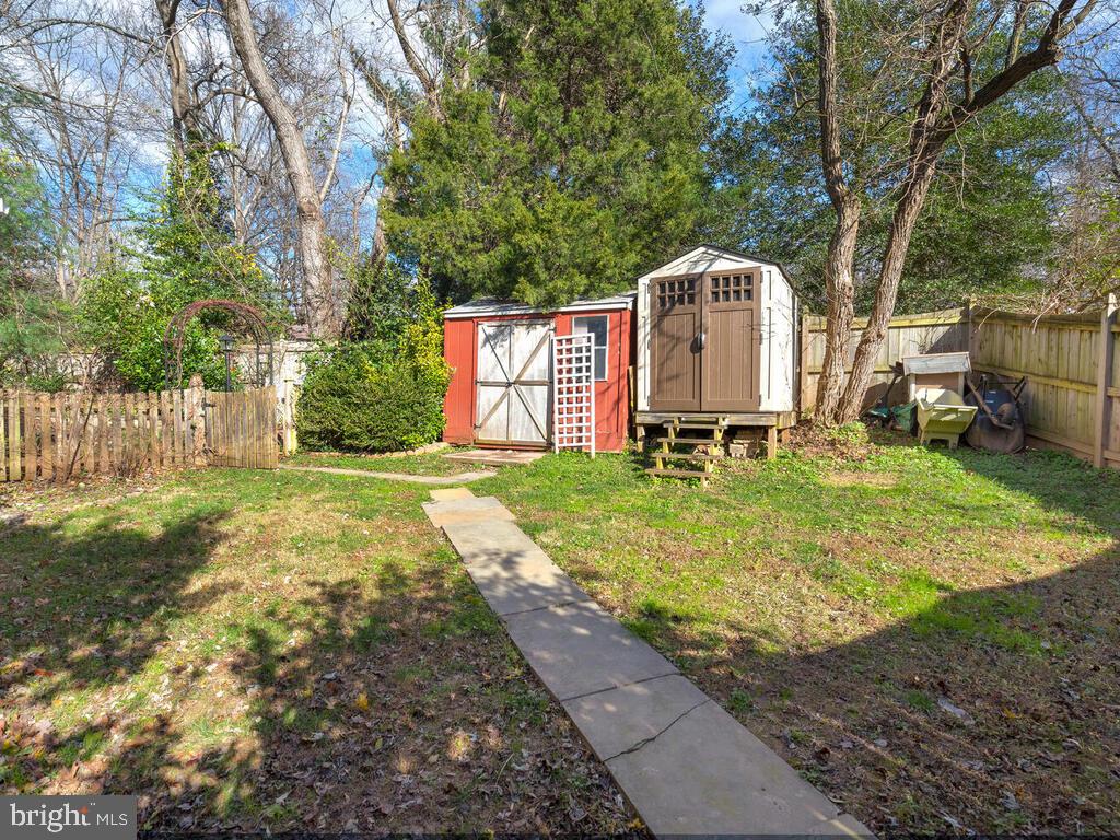 11603 Vale Road Oakton, VA 22124 - Photo 53 of 63 2 storage sheds
