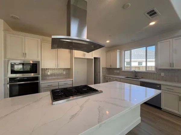 $947,990 | 517 Flannel Court, Roseville, CA 95747