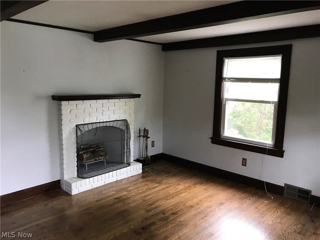 10221 Unity Avenue Cleveland, OH 44111 - Photo 2 of 12