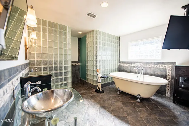 $1,100,000 | 251 Asta Court, Thousand Oaks, CA 91320