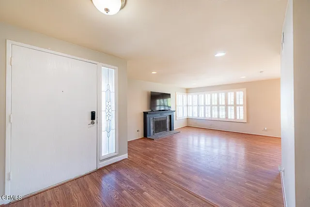 $1,100,000 | 251 Asta Court, Thousand Oaks, CA 91320