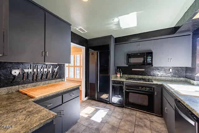 $1,100,000 | 251 Asta Court, Thousand Oaks, CA 91320