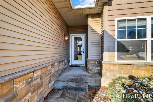 $299,900 | 18685 Heather Ridge Road, Unit 18, Battle Creek, MI 49017