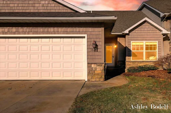 $299,900 | 18685 Heather Ridge Road, Unit 18, Battle Creek, MI 49017