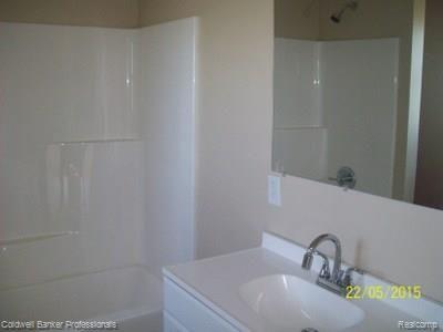 7200 East Bristol Road Davison, MI 48423 - Photo 21 of 43 100_1281.jpg