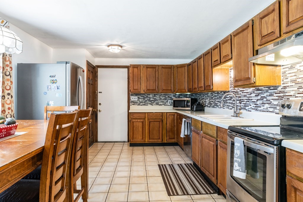 157 Great Road Shirley, MA 01464 - Photo 8 of 29
