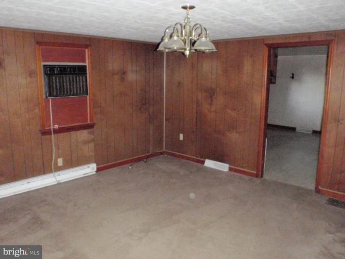 92 Engle Road Harpers Ferry, WV 25425 - Photo 4 of 12 Living Room