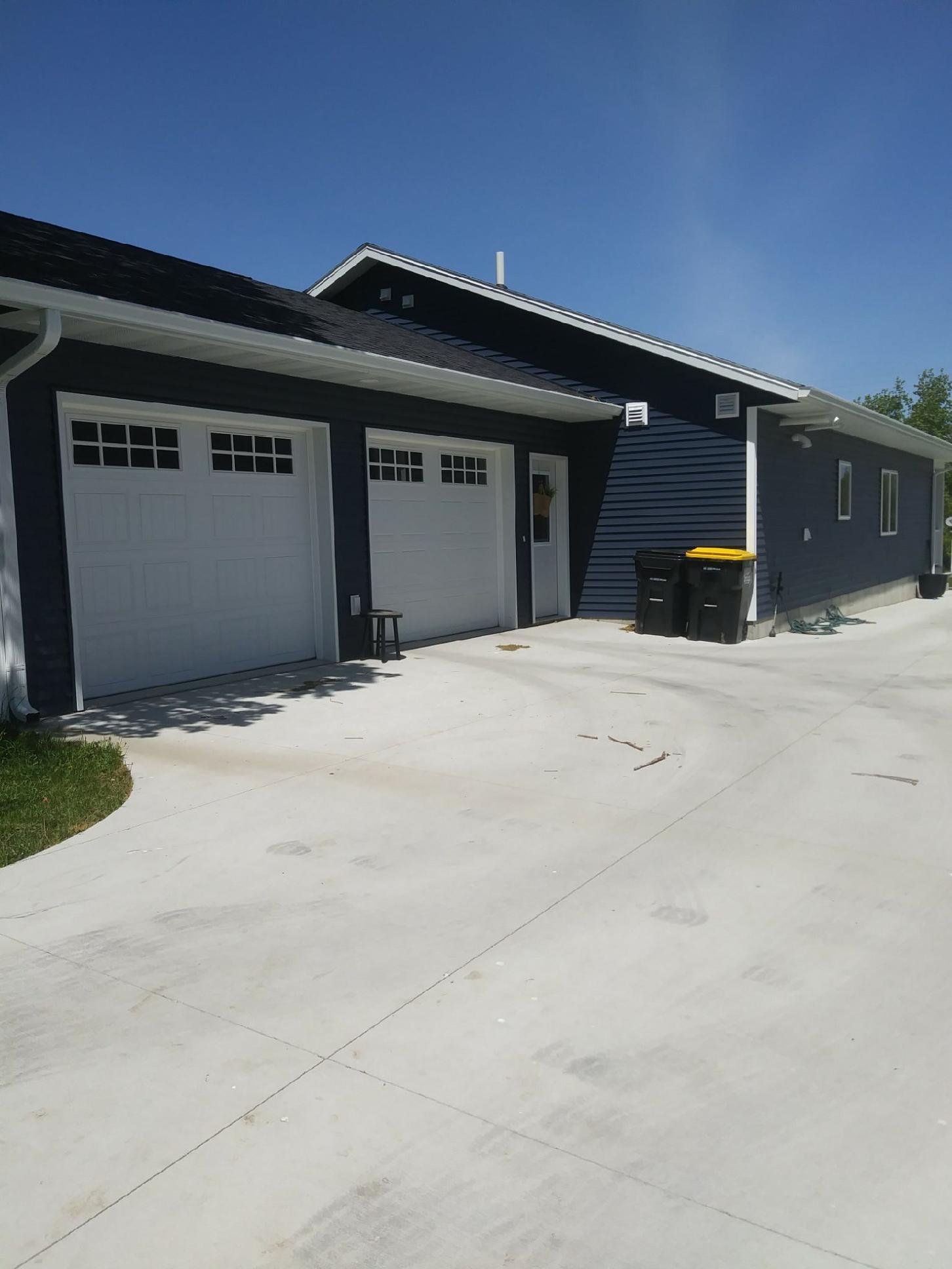 916 East Main Street Caledonia, MN 55921 - Photo 2 of 13