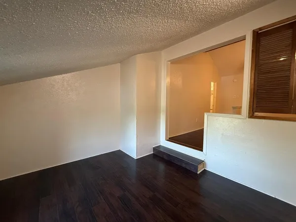$895 | 9696 Walnut Street, Unit 1305, Dallas, TX 75243