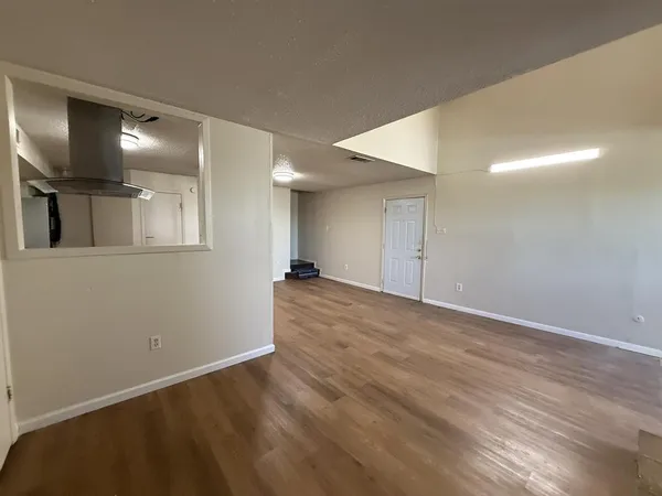 $895 | 9696 Walnut Street, Unit 1305, Dallas, TX 75243