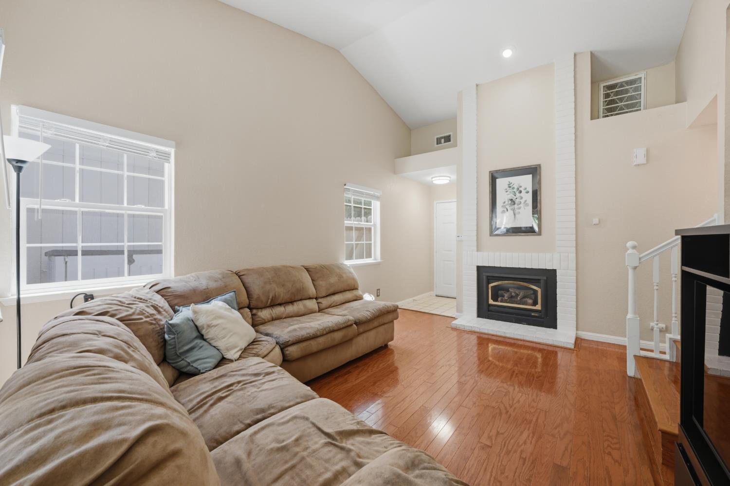 3006 Springview Meadows Drive Rocklin, CA 95677 - Photo 9 of 41