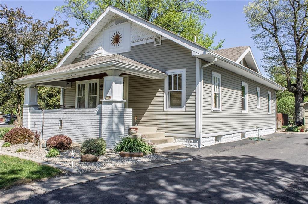6744 Thompson Road Indianapolis, IN 46241 - Photo 3 of 32