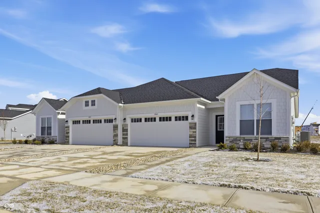 $2,400 | 2855 Piper Place, Plainfield, IN 46168