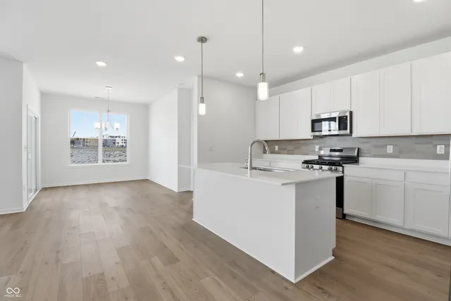 $2,400 | 2855 Piper Place, Plainfield, IN 46168