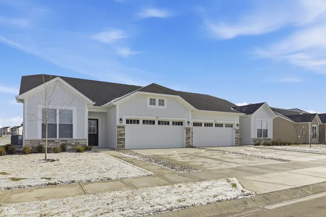 $2,400 | 2855 Piper Place, Plainfield, IN 46168