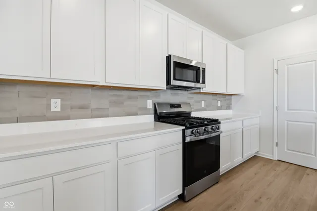 $2,400 | 2855 Piper Place, Plainfield, IN 46168