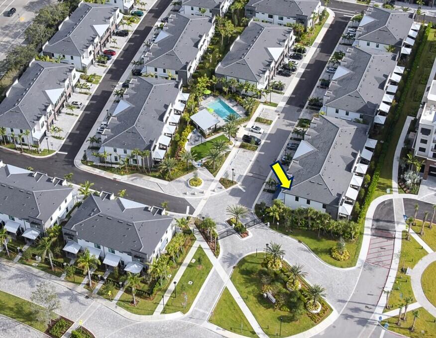 8370 Northwest 7th Court, Unit 1103 Plantation, FL 33324 - Photo 18 of 23 Corner Location