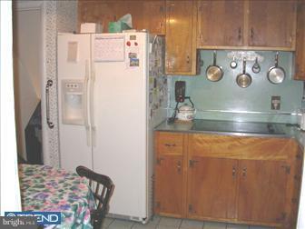 27 Springfield Road Aldan, PA 19018 - Photo 6 of 6 Kitchen