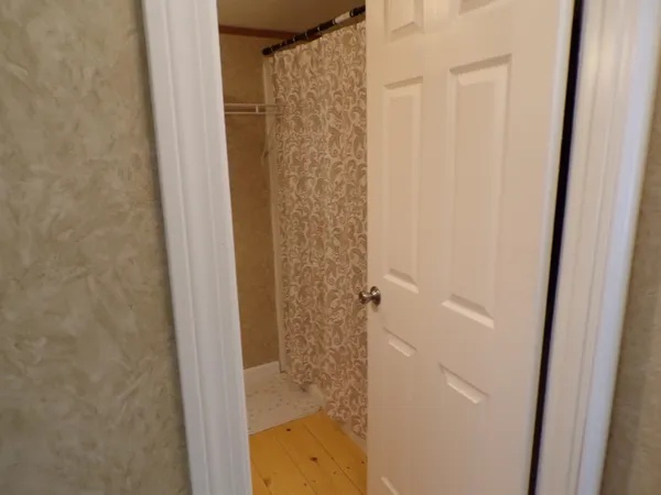 $95,500 | 15 Pineland Park Road, Milton, NH 03851