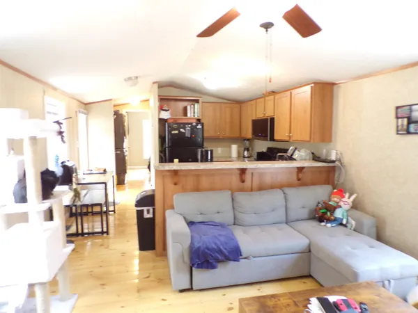 $95,500 | 15 Pineland Park Road, Milton, NH 03851