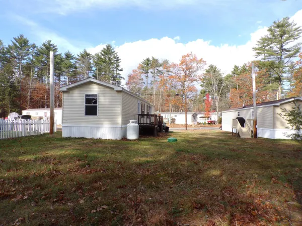 $95,500 | 15 Pineland Park Road, Milton, NH 03851