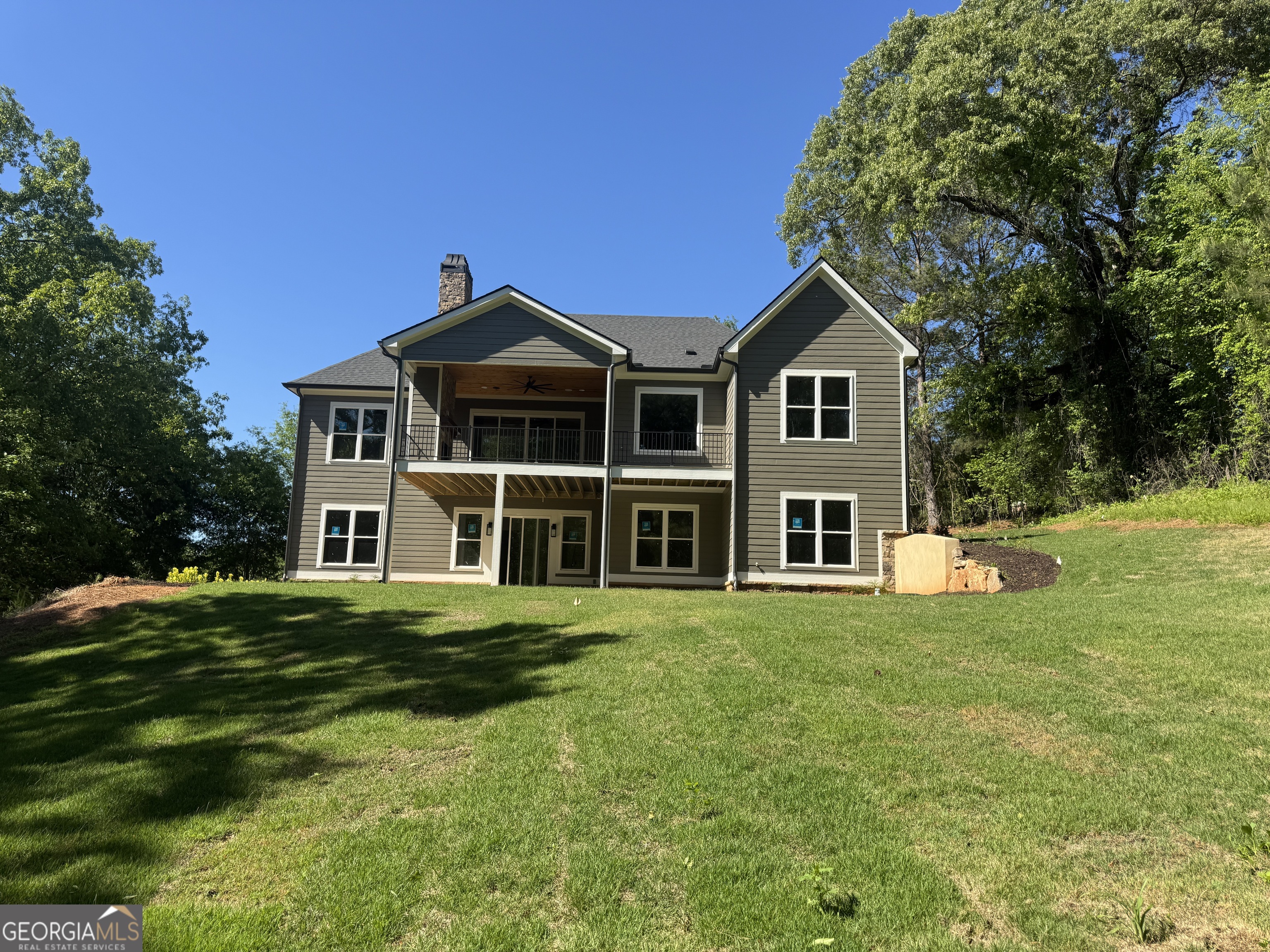 260 Edgewater Trail South Toccoa, GA 30577 - Photo 2 of 37