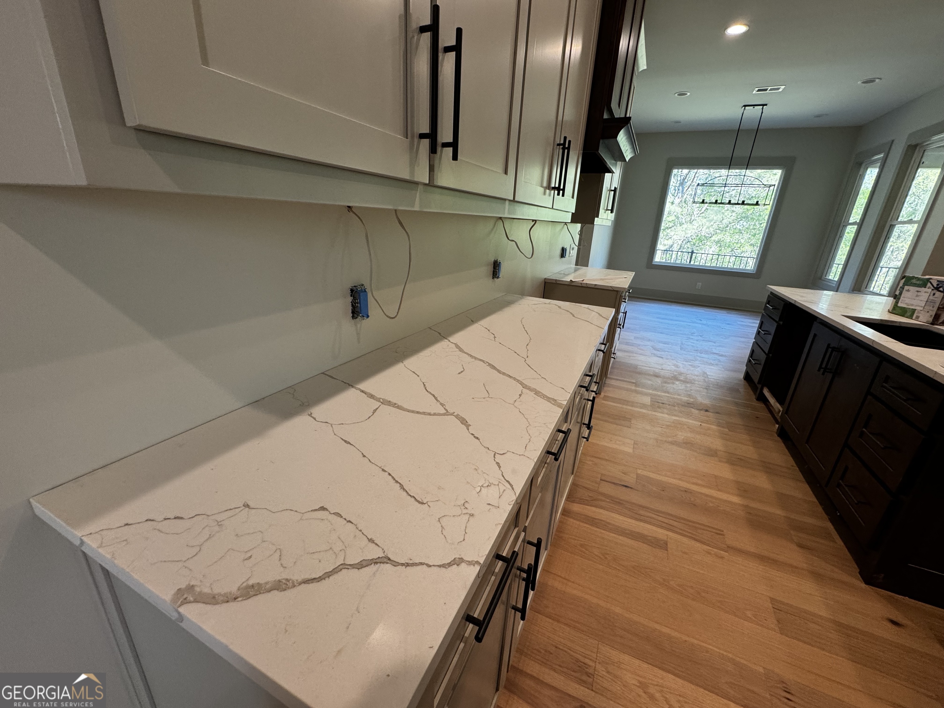 260 Edgewater Trail South Toccoa, GA 30577 - Photo 9 of 37