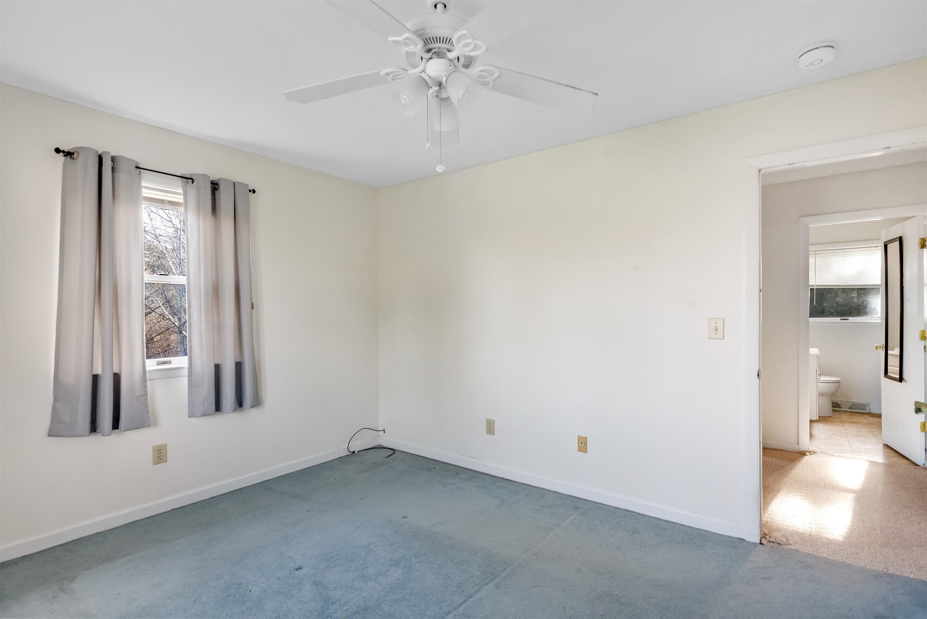 60 Shirley Circle Williston, VT 05495 - Photo 4 of 18