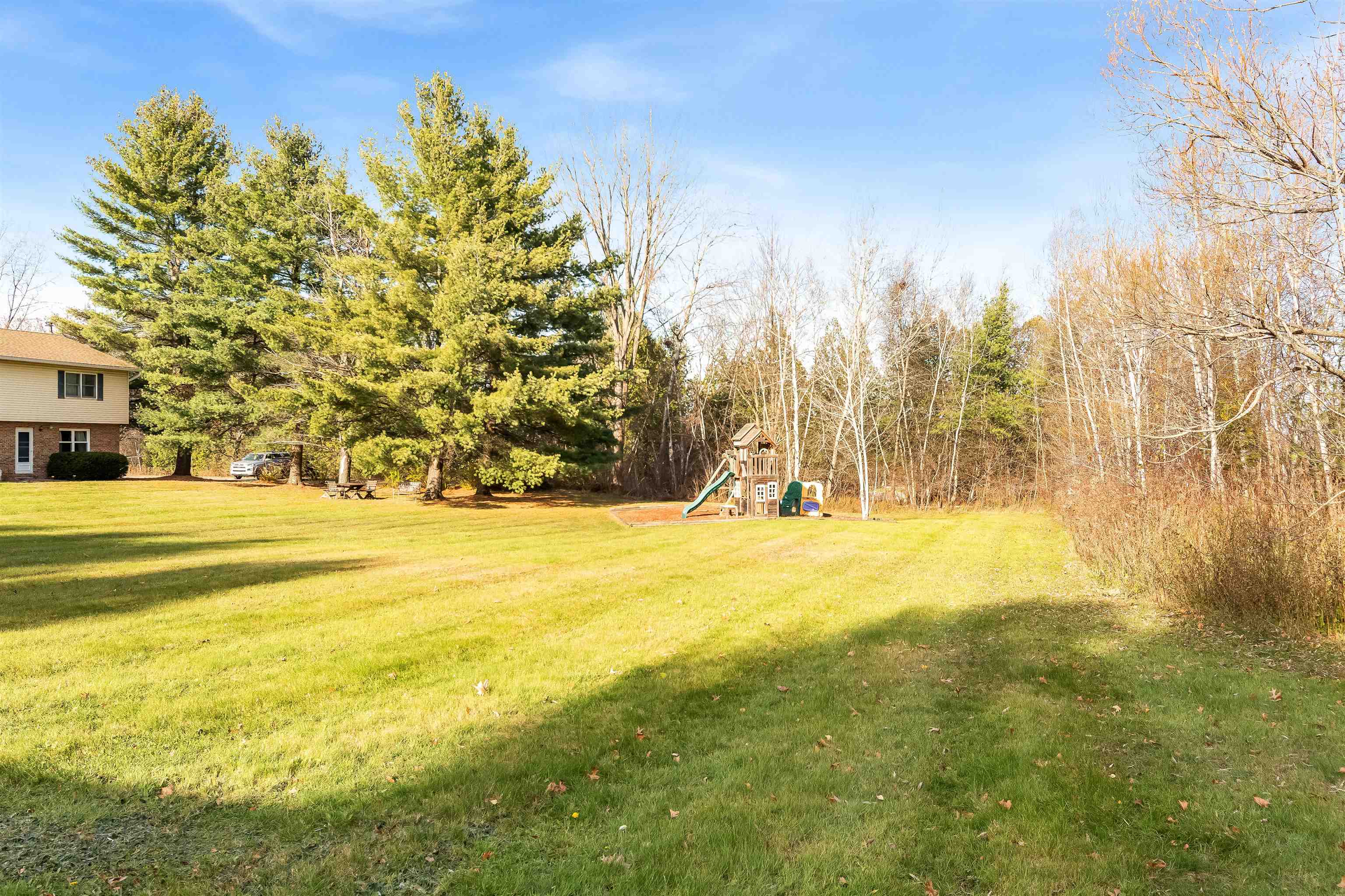 60 Shirley Circle Williston, VT 05495 - Photo 9 of 18