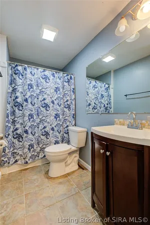 $309,900 | 914 Henryville Bluelick Road, Henryville, IN 47126