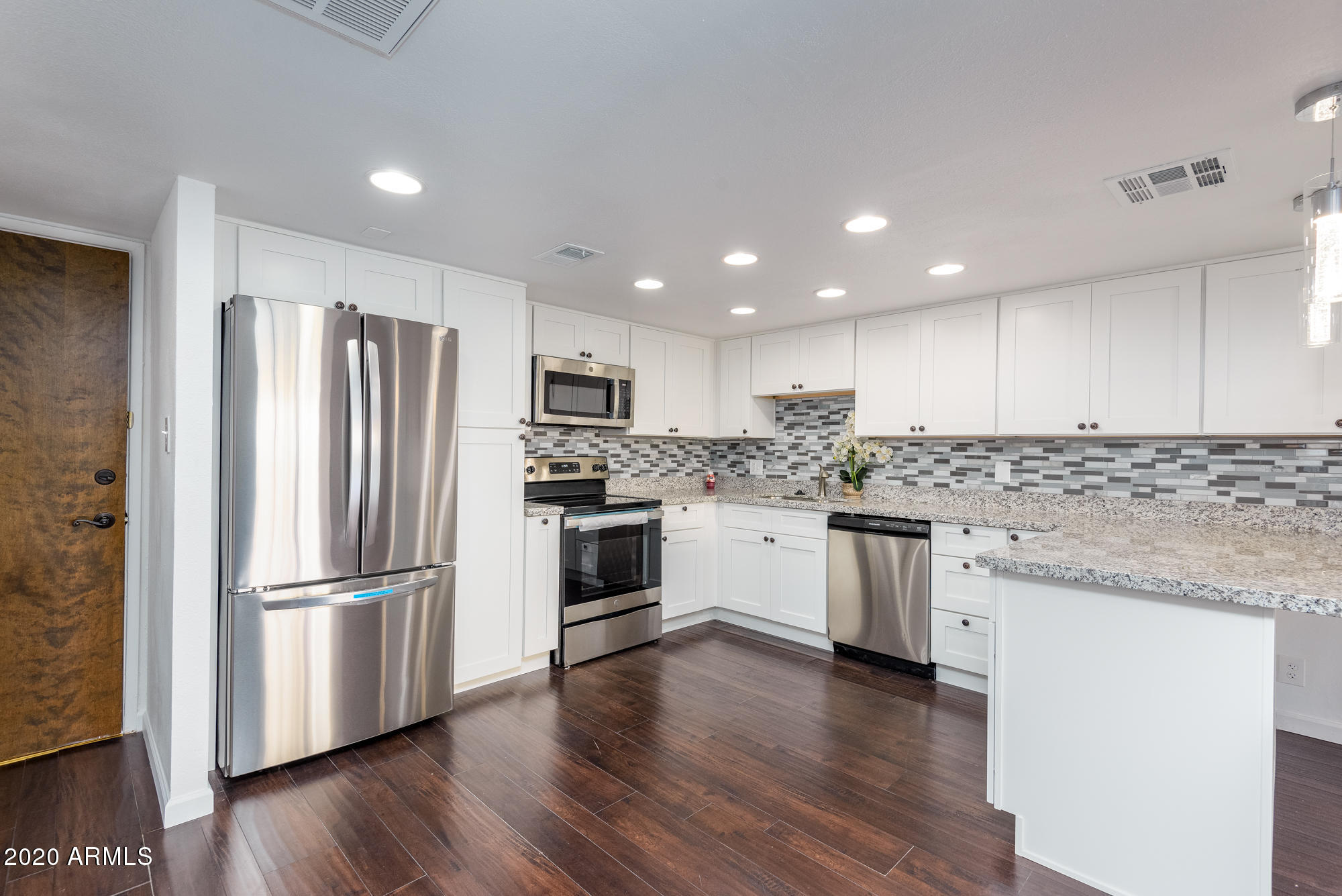 7830 East Camelback Road, Unit 101 Scottsdale, AZ 85251 - Photo 13 of 30 Camelback101-13