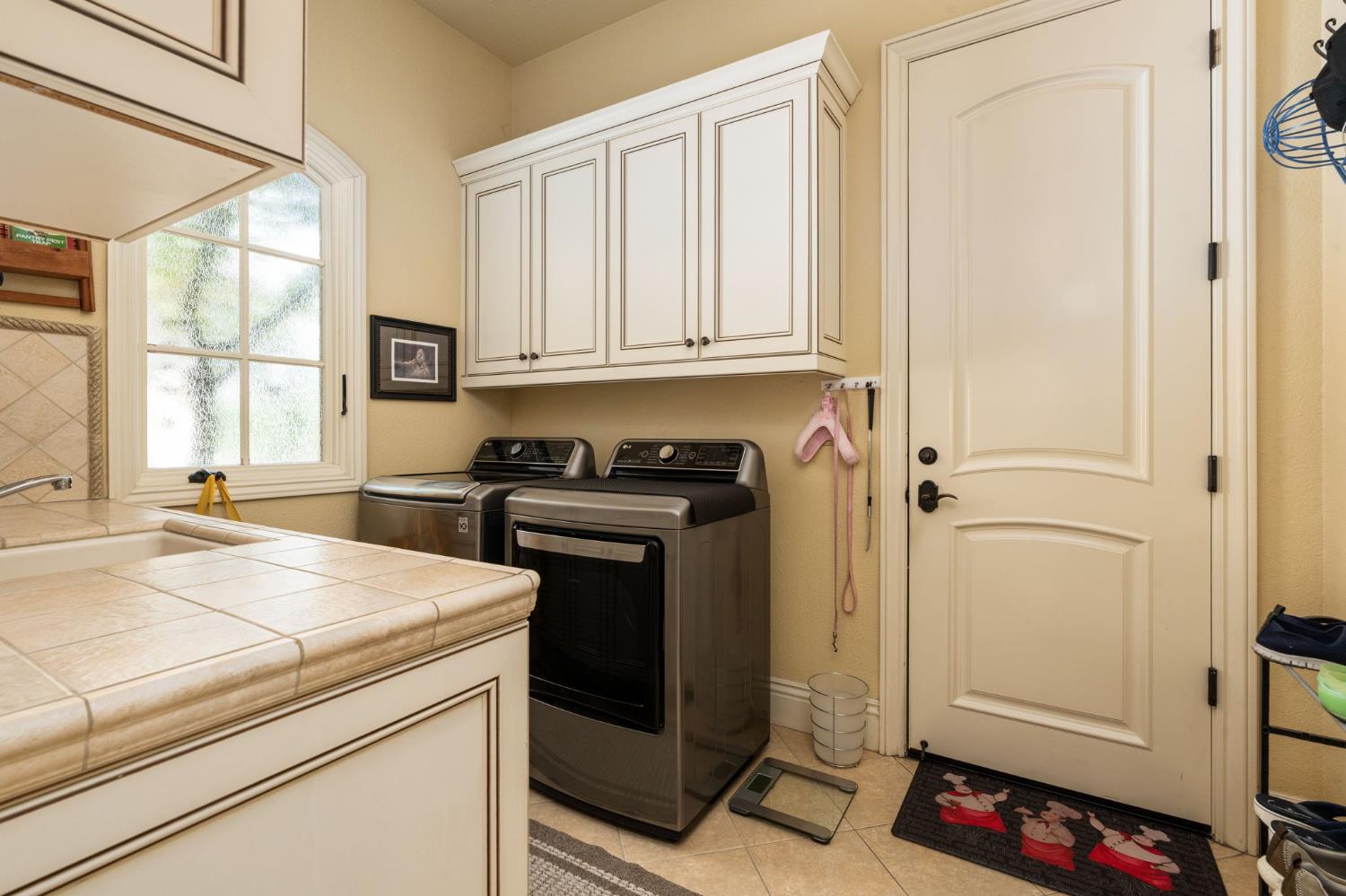 1823 Decatur Avenue Clovis, CA 93611 - Photo 45 of 68