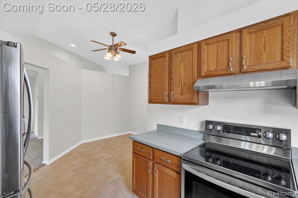1641 Chelsea Circle Howell, MI 48843 - Photo 14 of 36