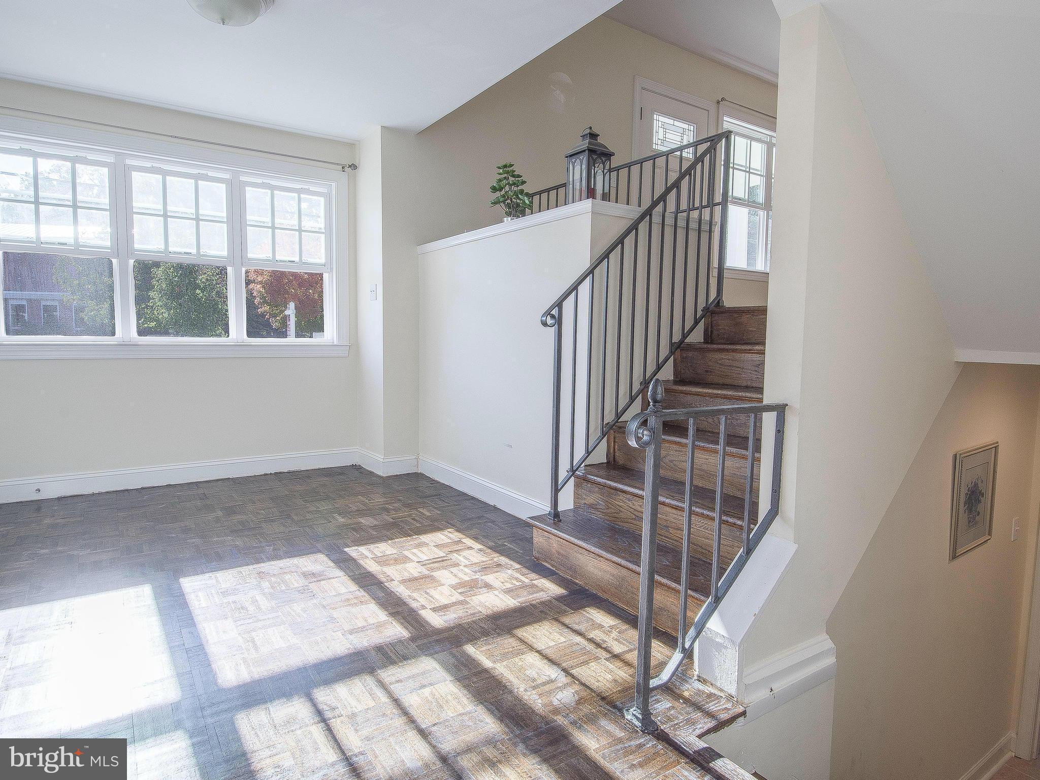 6417 Greentree Road Bethesda, MD 20817 - Photo 22 of 30 Interior (General)