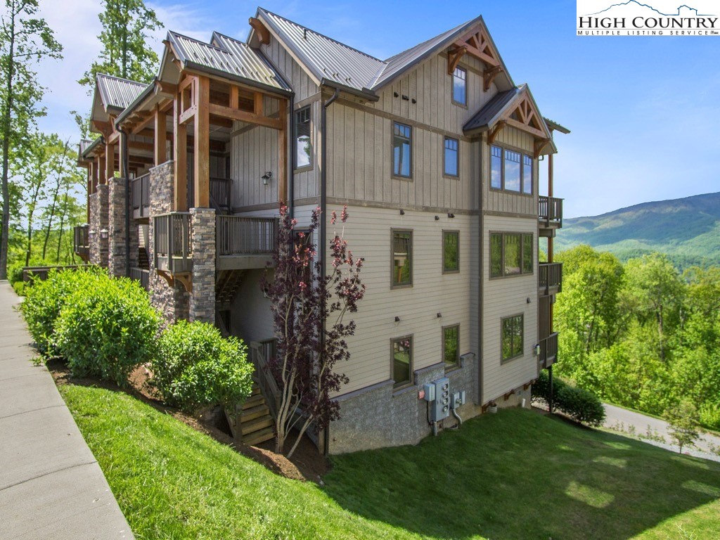 121 Red Tail Summit, Unit CC5 Boone, NC 28607 - Photo 2 of 49 Gallery Image 2