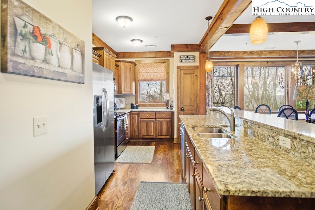 121 Red Tail Summit, Unit CC5 Boone, NC 28607 - Photo 10 of 49 Gallery Image 10