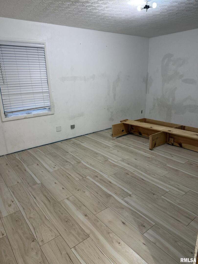 808 South Victor Street Christopher, IL 62822 - Photo 16 of 31