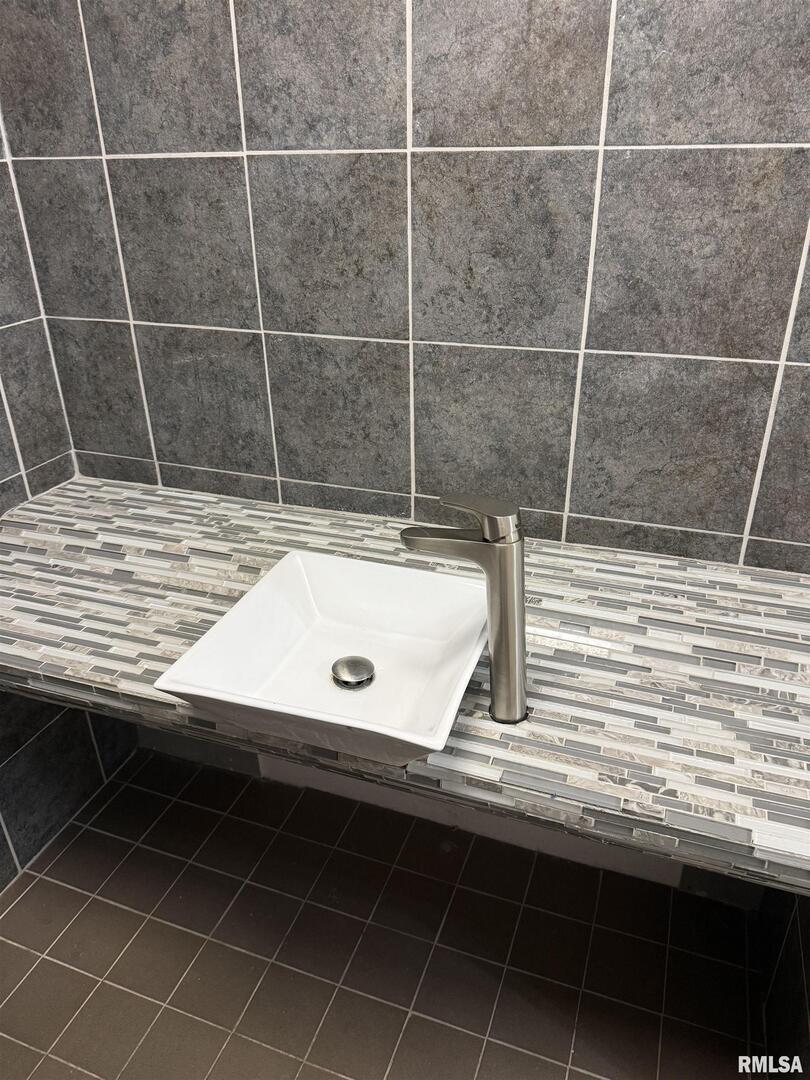 808 South Victor Street Christopher, IL 62822 - Photo 22 of 31