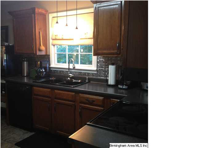 7675 Clayton Road Pinson, AL 35126 - Photo 7 of 31