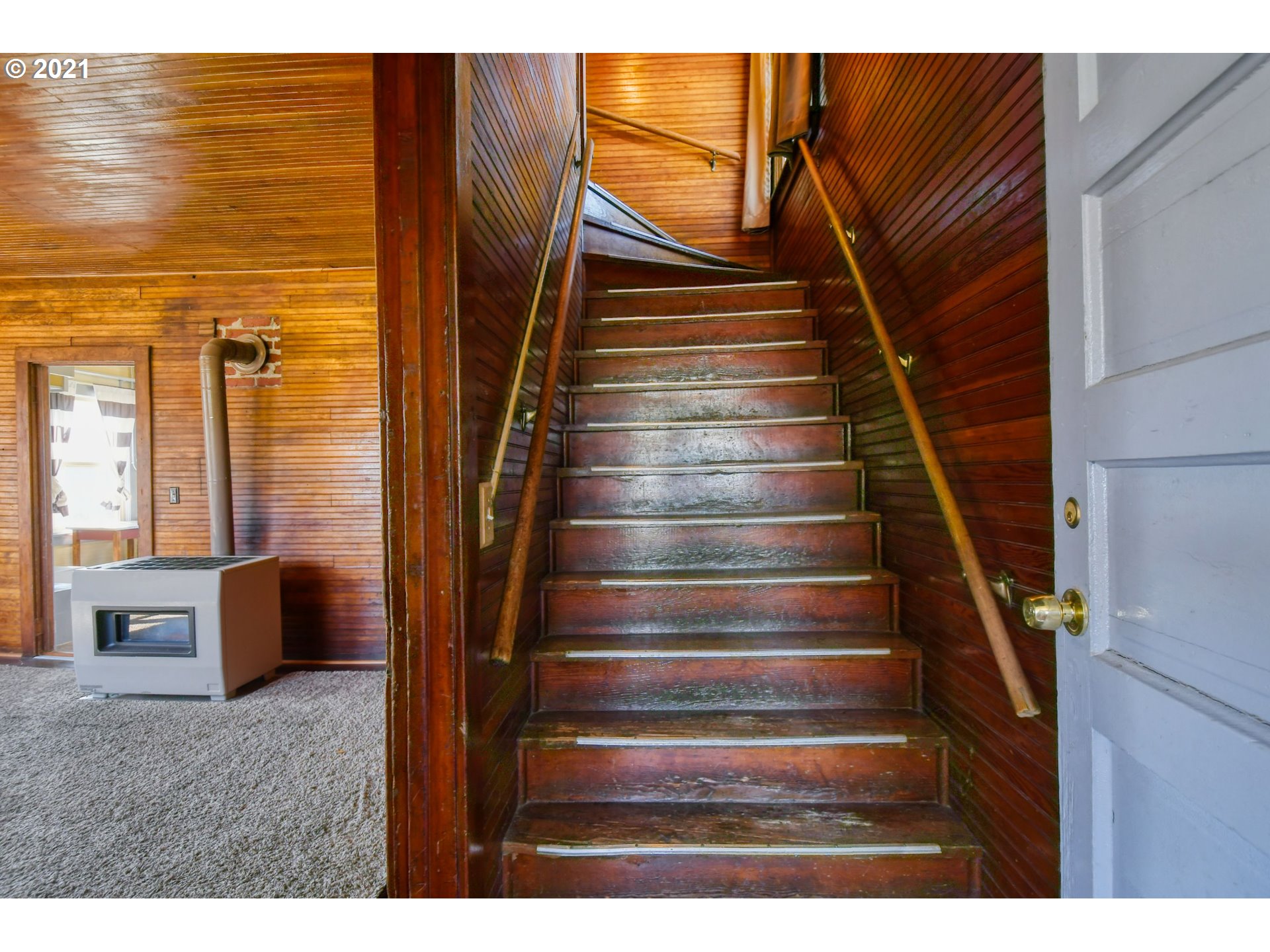 315 Vesper Street Helix, OR 97835 - Photo 9 of 32 a view of entryway